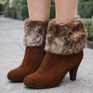 Women's Coconuts by Matisse Cognac Faux Fur Ankle Boots, Sz 10, NWT
